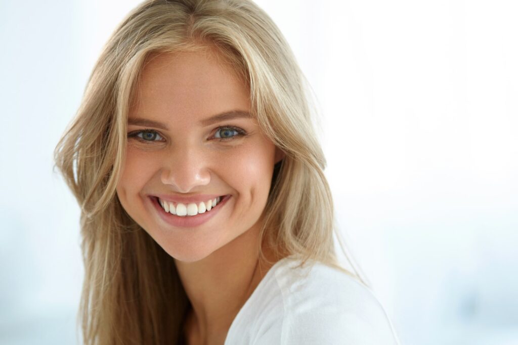 Cosmetic Dentistry in Woodland Hills, CA 1 Cosmetic Dentist Woodland Hills
